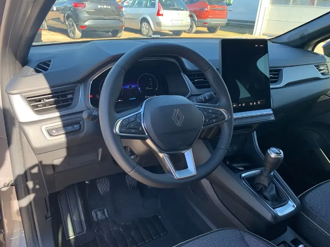 Renault Captur - Thumbnail 10