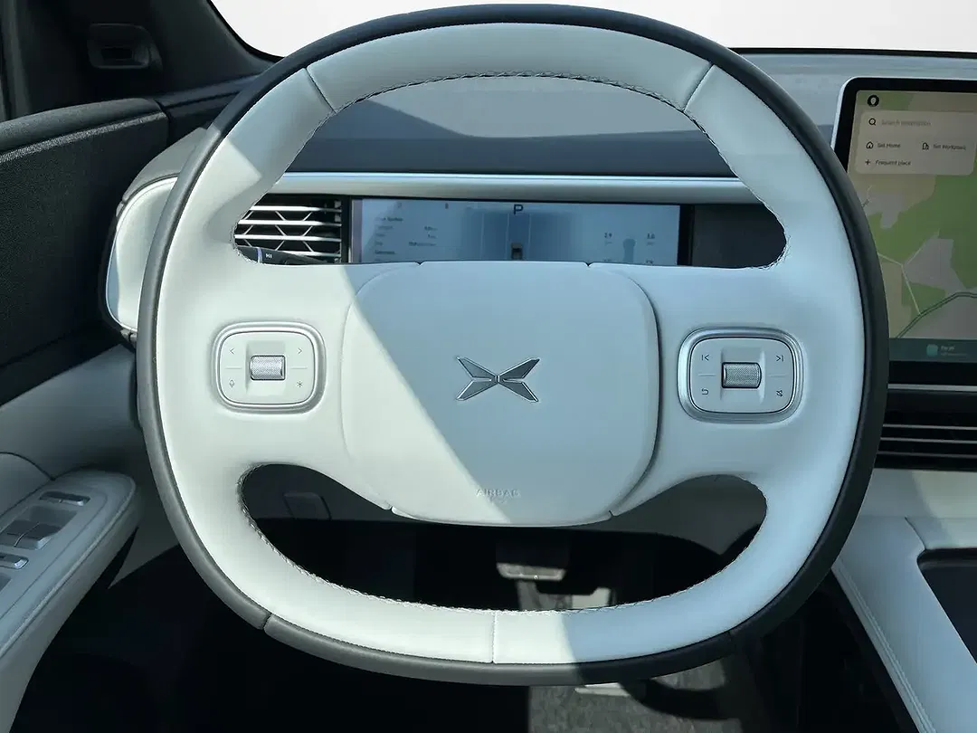 Xpeng G6 - Thumbnail 5
