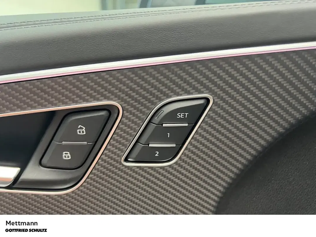 Audi RS Q8 - Thumbnail 14