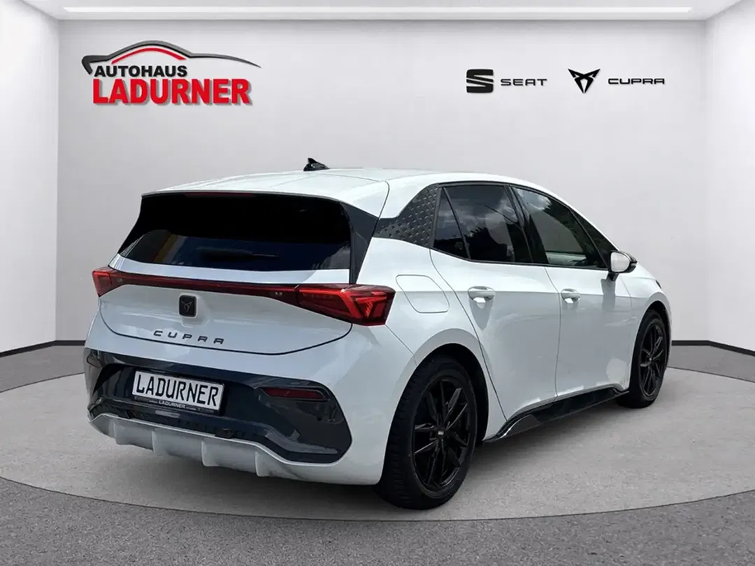 CUPRA Born - Thumbnail 4