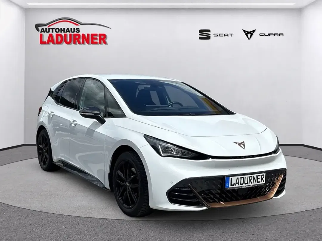 CUPRA Born - Thumbnail 8