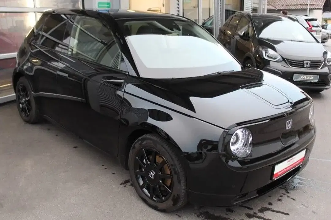 Honda e - Thumbnail 3