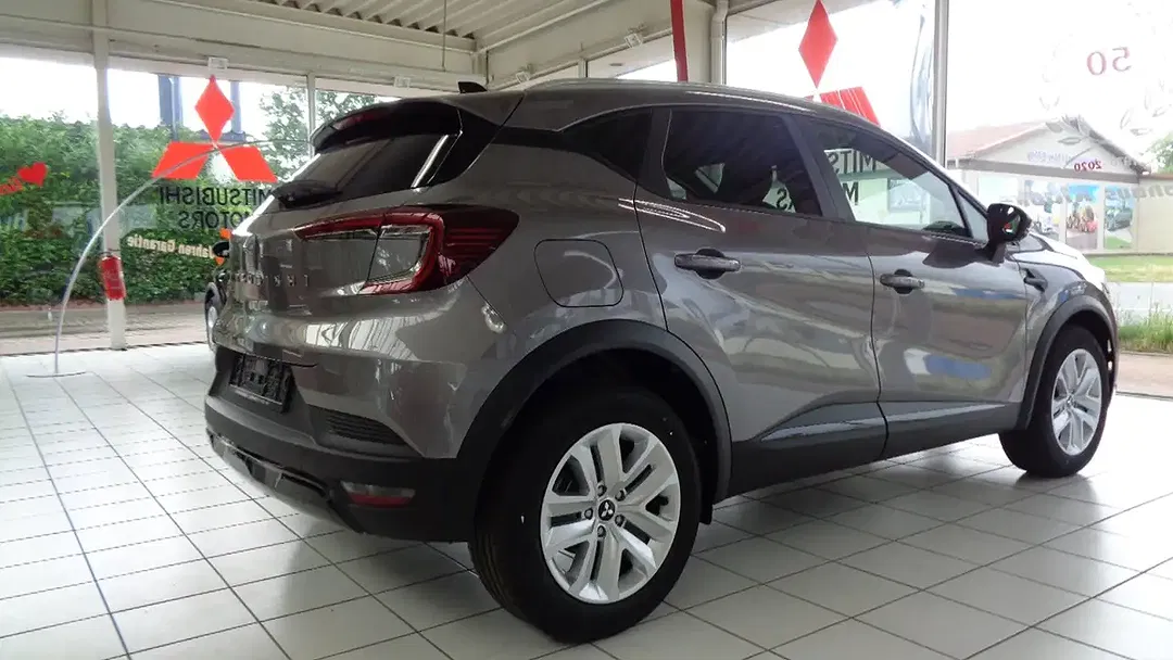 Mitsubishi ASX - Thumbnail 2