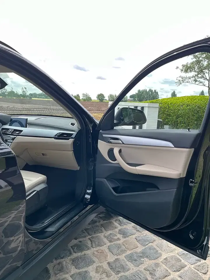 BMW X1 - Thumbnail 10