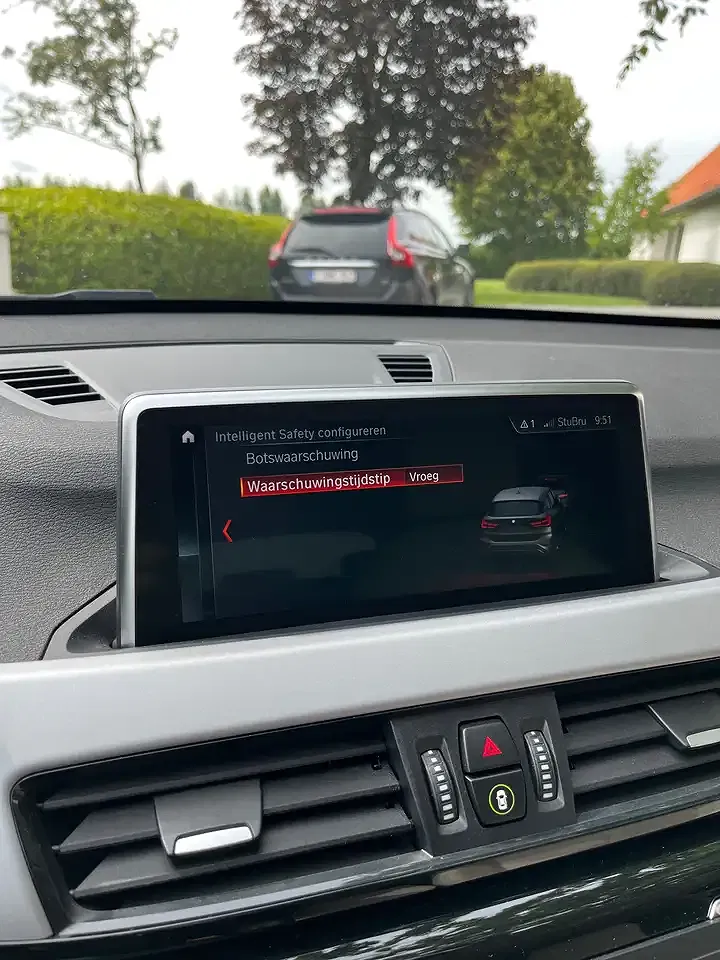 BMW X1 - Thumbnail 17