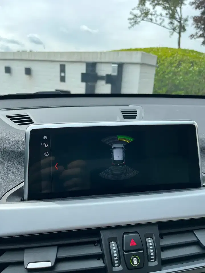 BMW X1 - Thumbnail 18