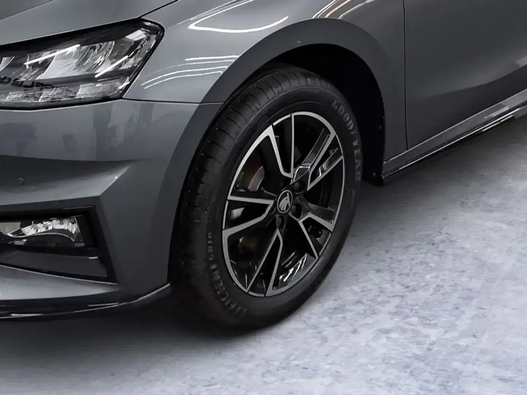 Skoda Fabia - Thumbnail 6