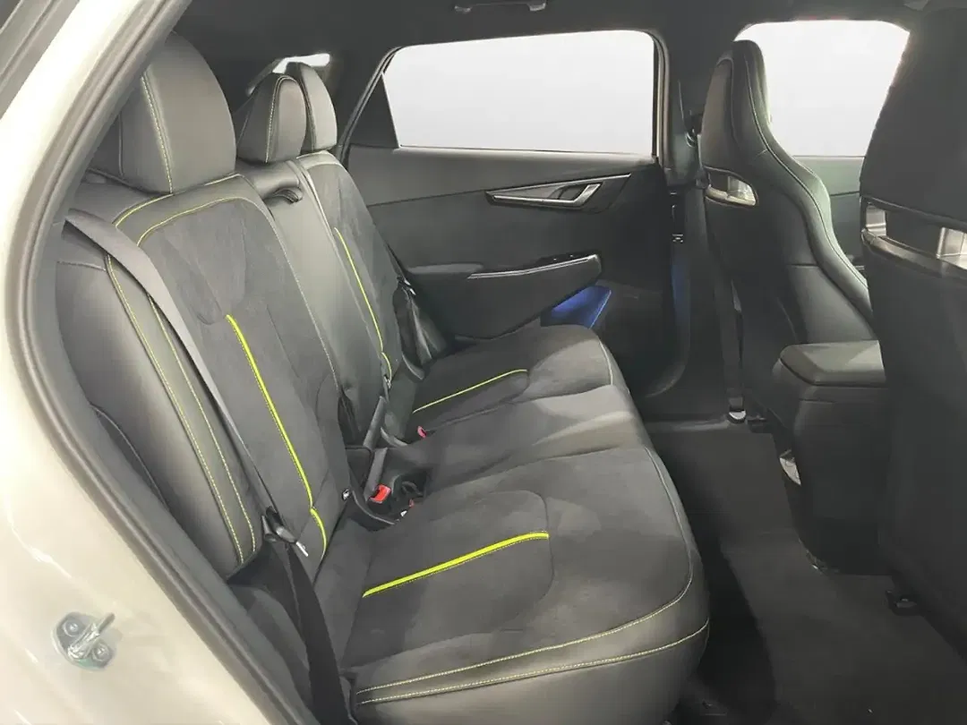 Kia EV6 - Thumbnail 9