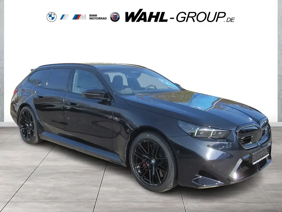 BMW M5 - Thumbnail 4