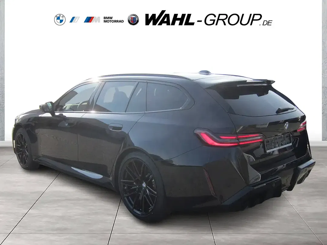 BMW M5 - Thumbnail 8