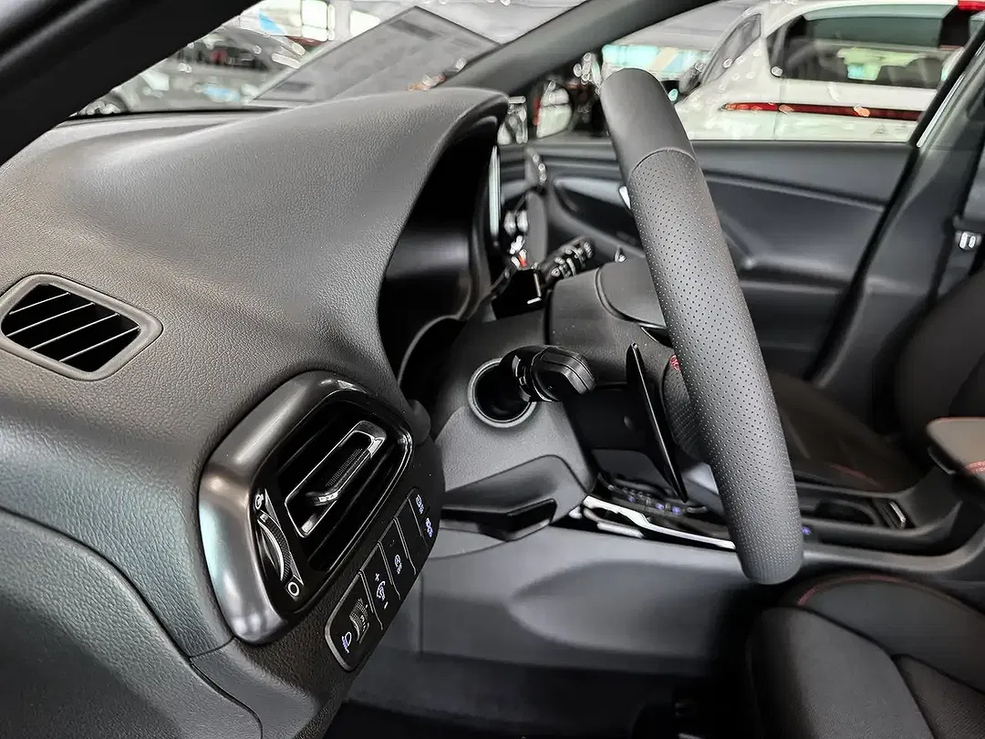 Hyundai i30 - Thumbnail 15
