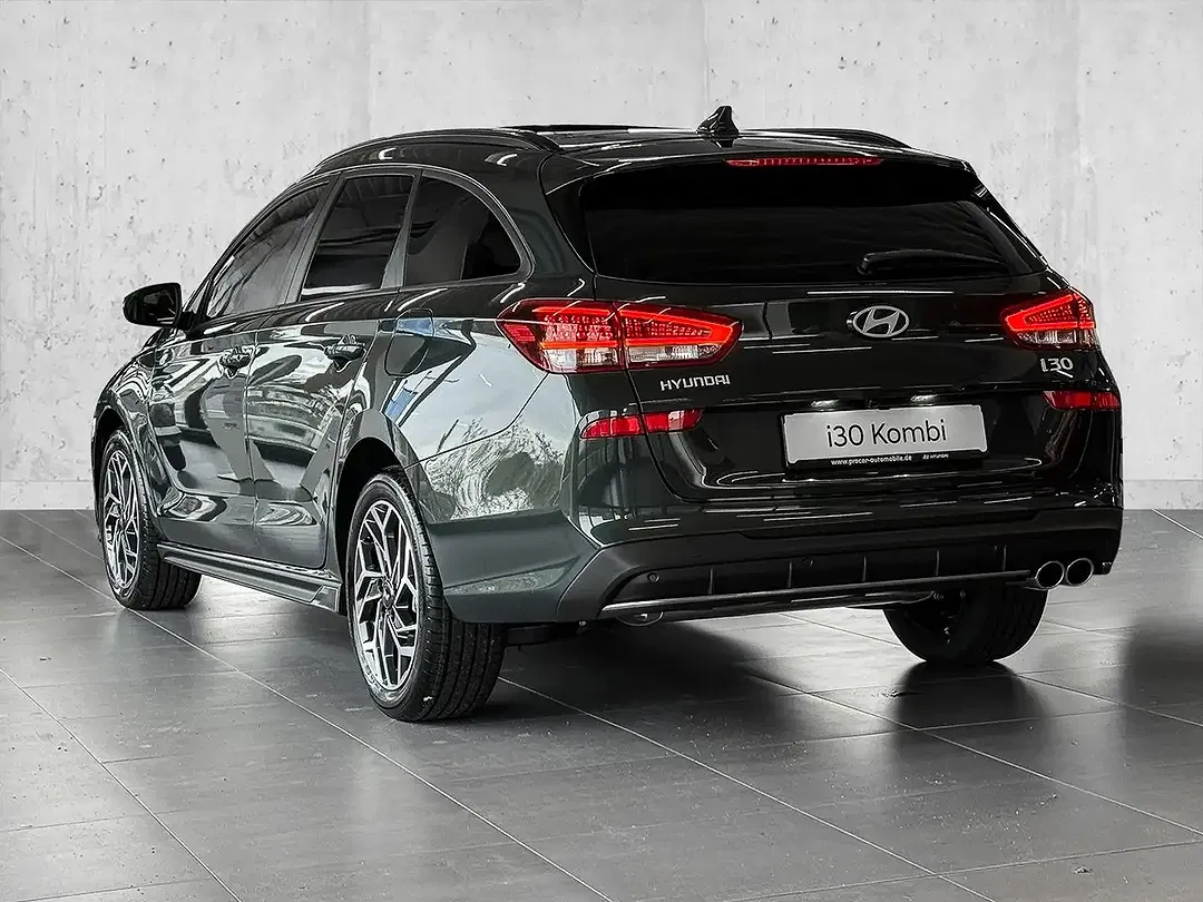 Hyundai i30 - Thumbnail 2