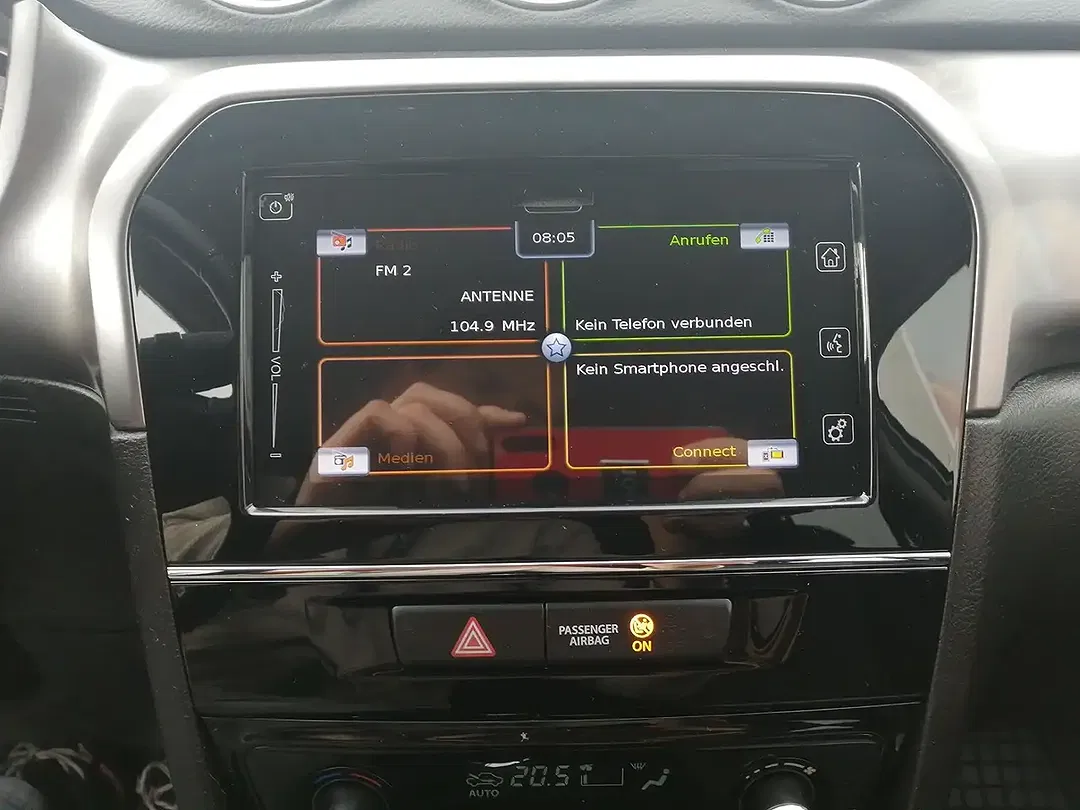 Suzuki Vitara - Thumbnail 6