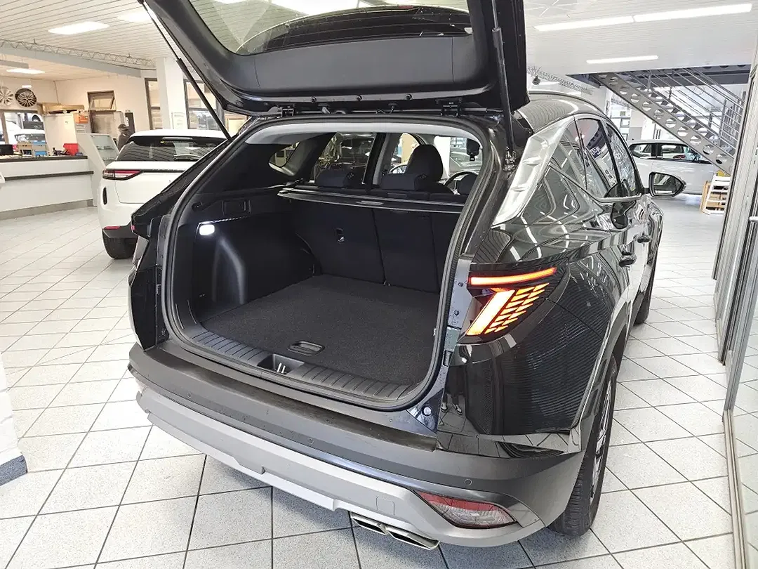 Hyundai TUCSON - Thumbnail 3
