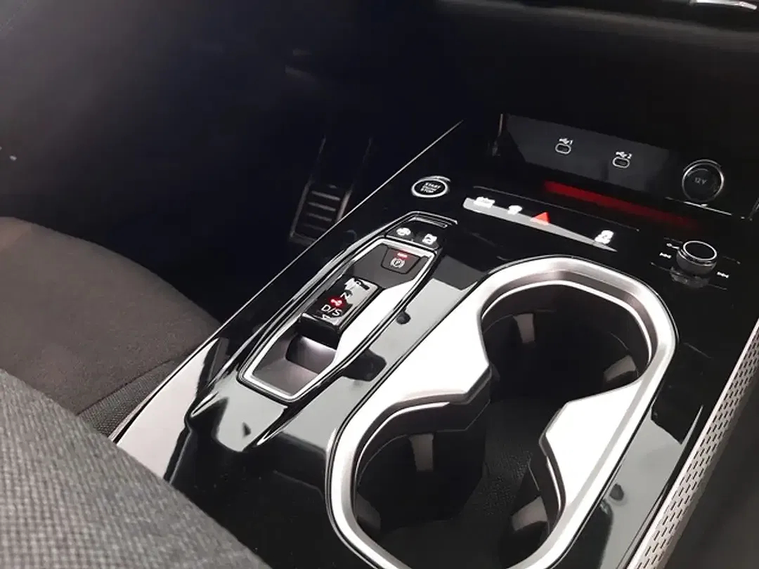 Audi A6 - Thumbnail 11