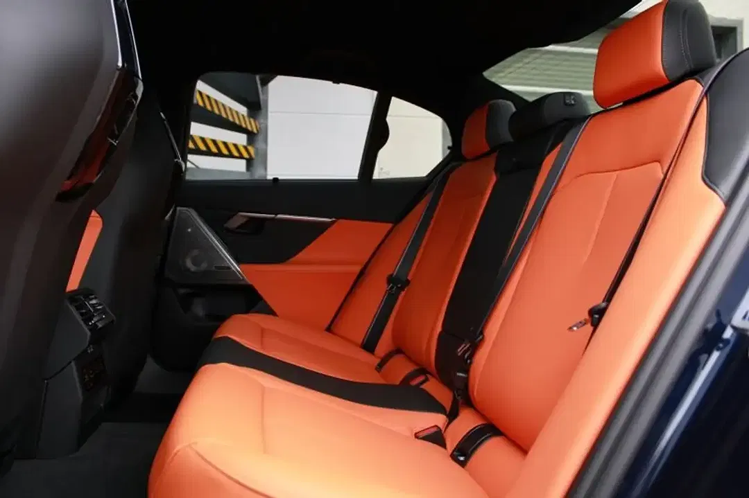 BMW M5 - Thumbnail 15