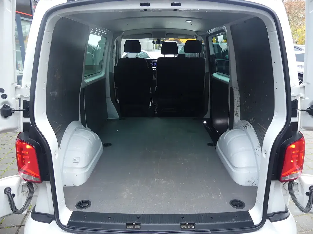 Volkswagen Transporter - Thumbnail 13