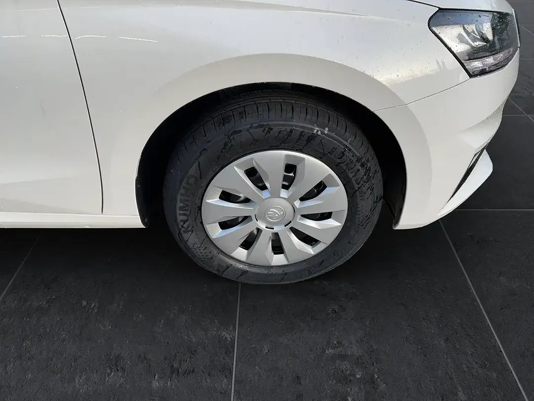 Skoda Fabia - Thumbnail 5