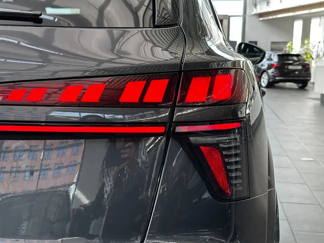 Audi Q3 - Thumbnail 10