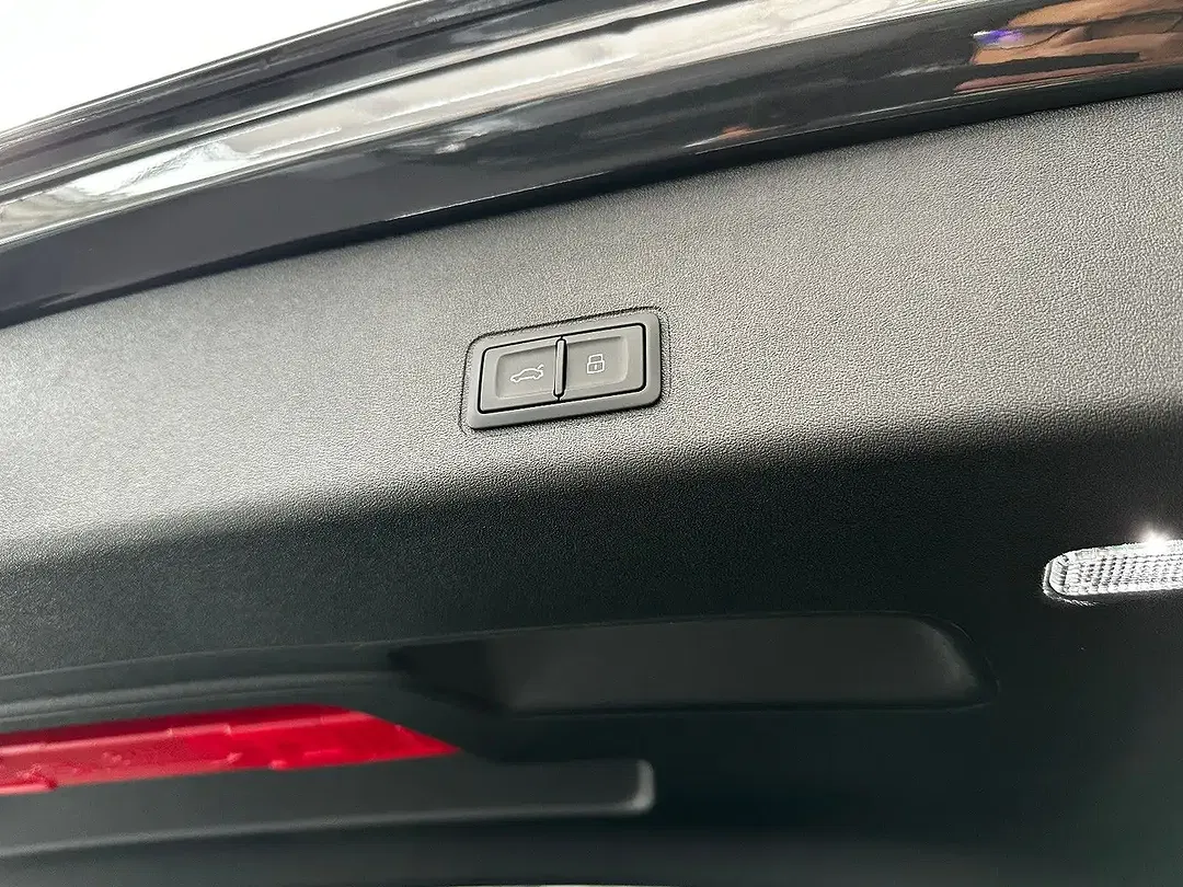 Audi Q3 - Thumbnail 13