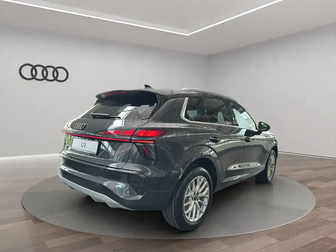 Audi Q3 - Thumbnail 6