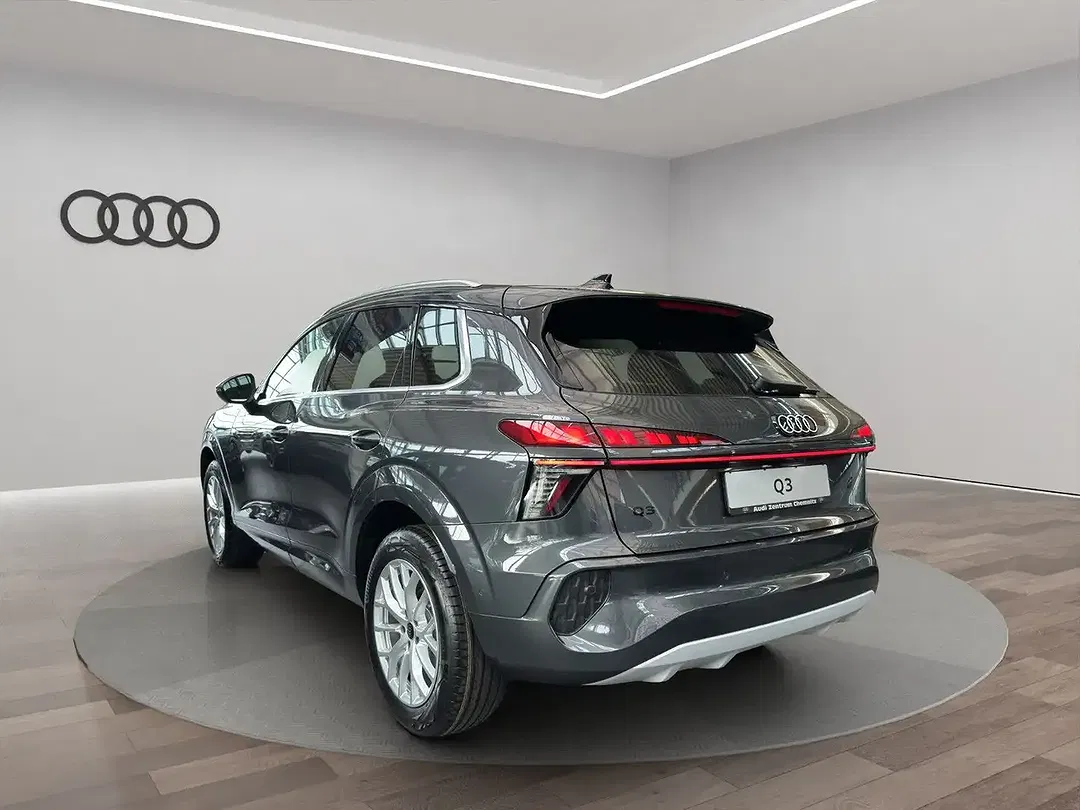 Audi Q3 - Thumbnail 8