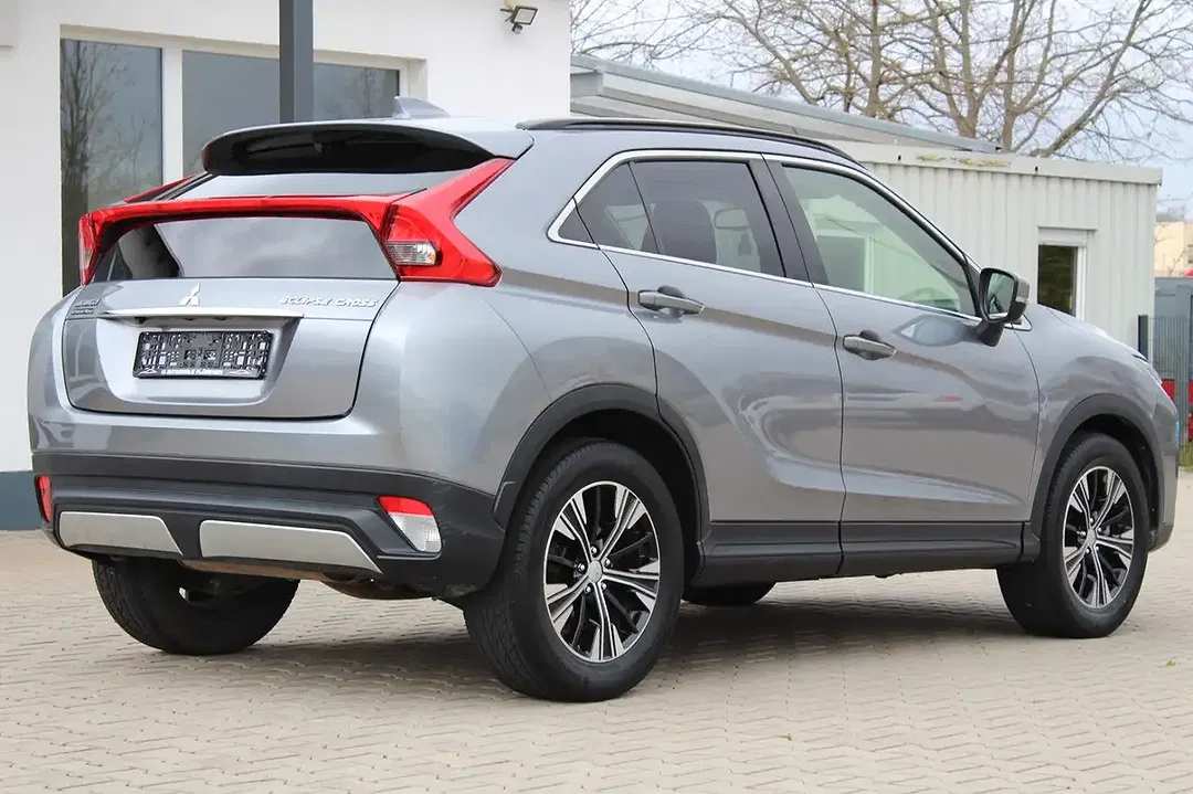Mitsubishi Eclipse Cross - Thumbnail 6