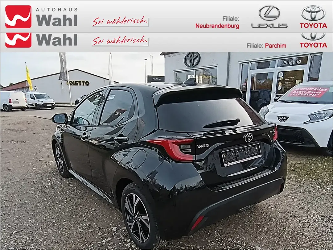 Toyota Yaris - Thumbnail 2
