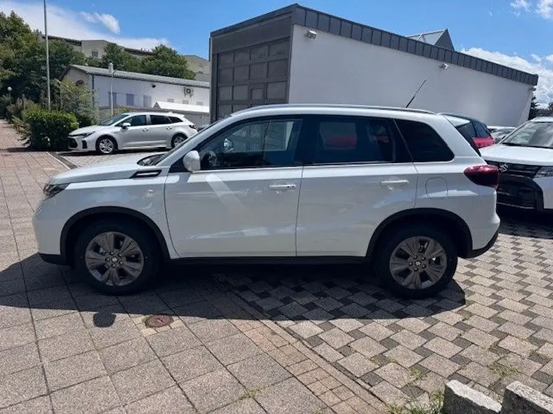 Suzuki Vitara - Thumbnail 4