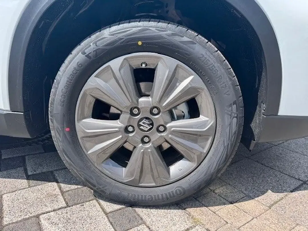 Suzuki Vitara - Thumbnail 9