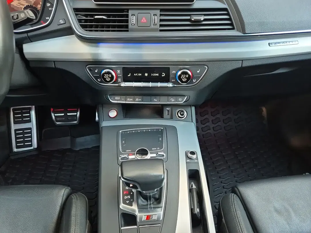 Audi SQ5 - Thumbnail 10
