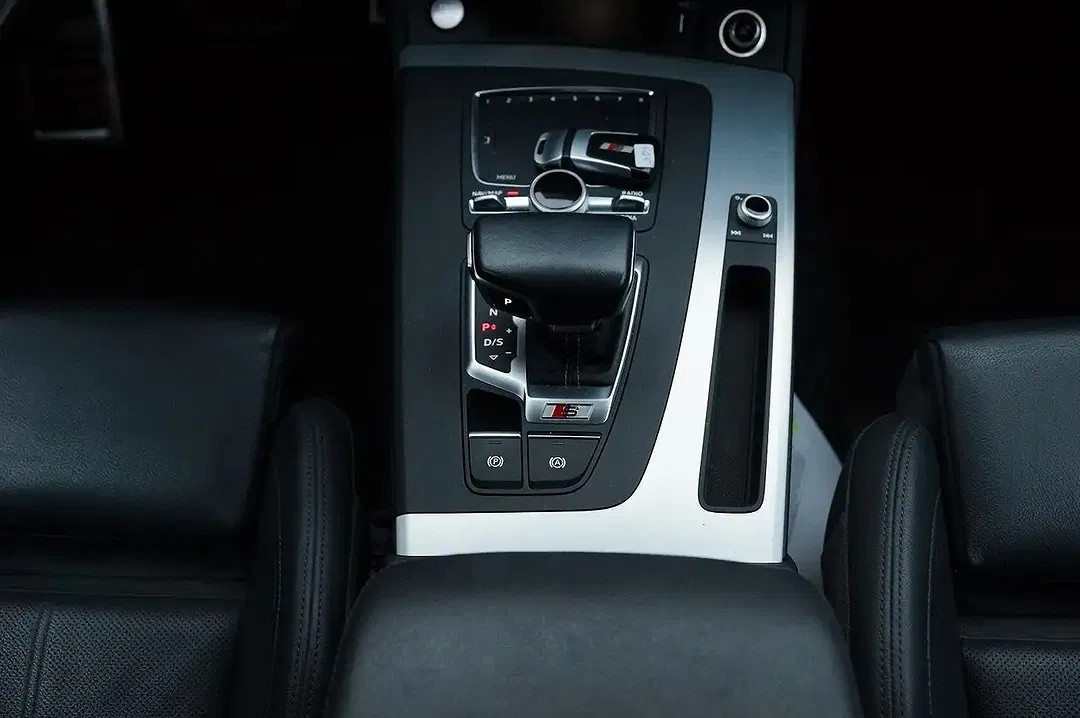 Audi SQ5 - Thumbnail 11
