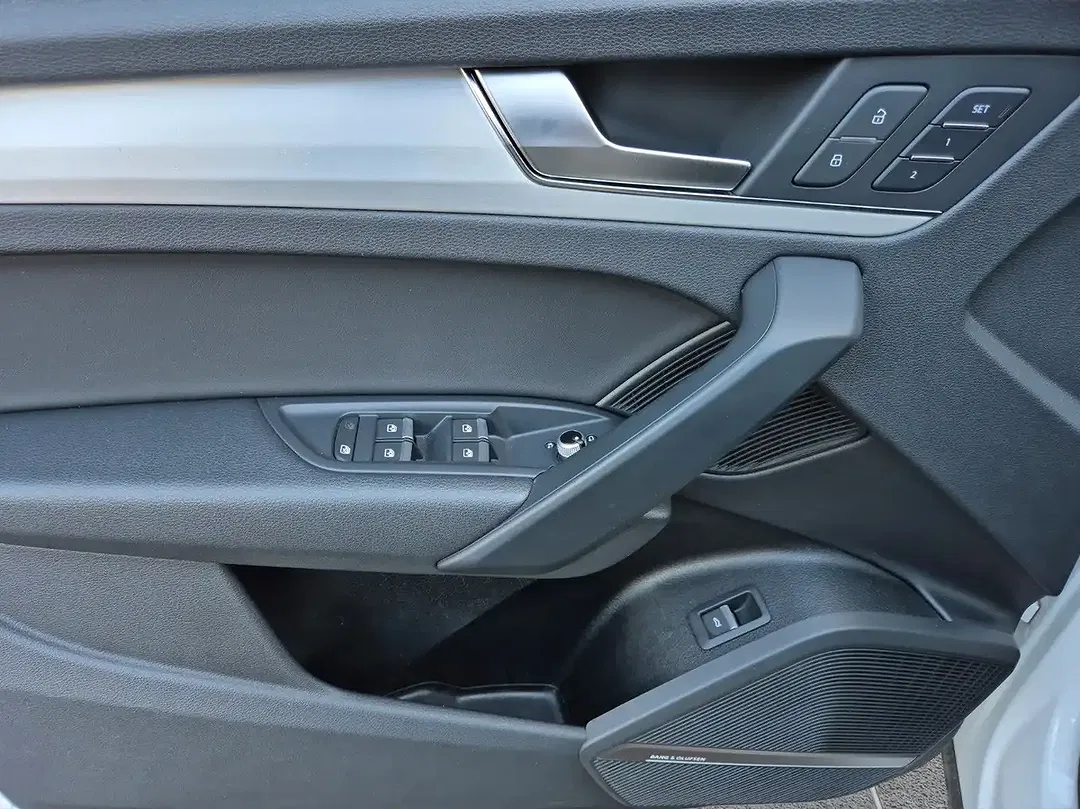 Audi SQ5 - Thumbnail 15