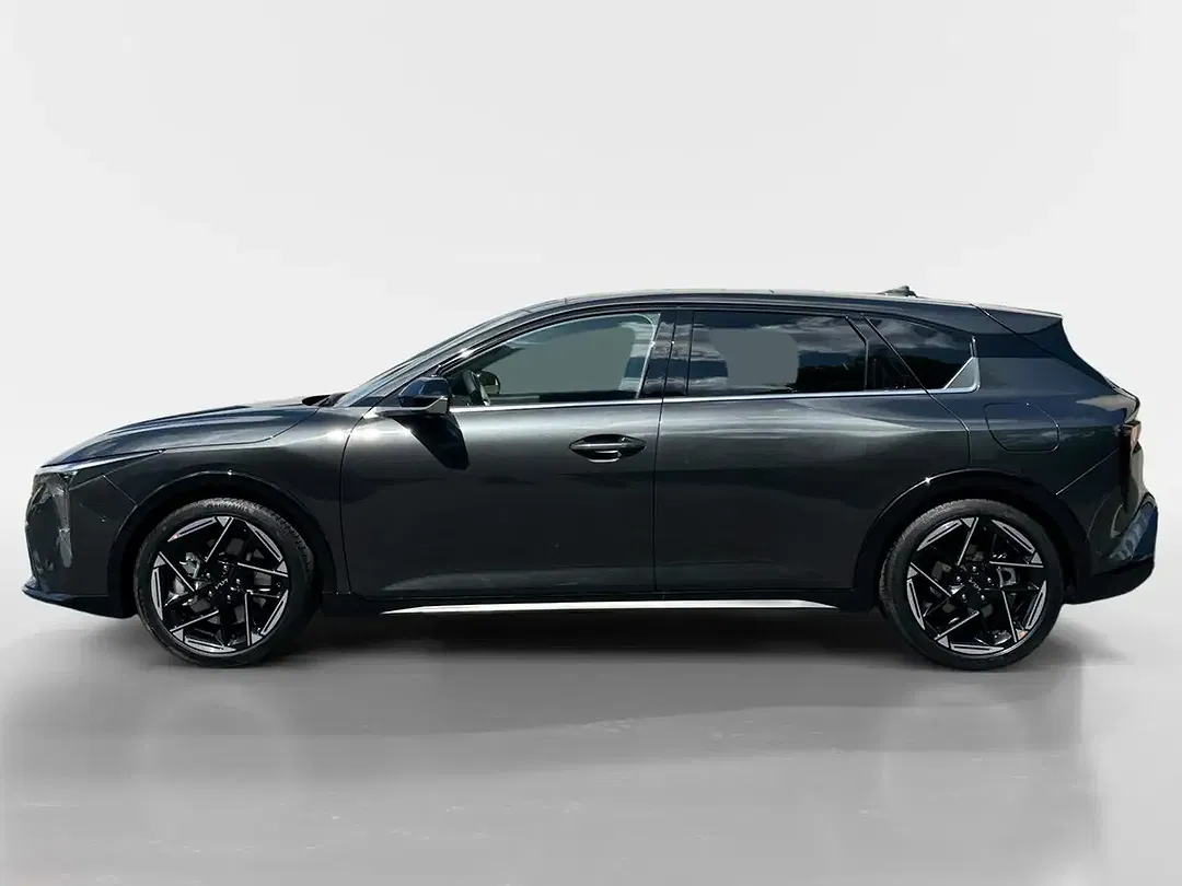Kia K4 - Thumbnail 3