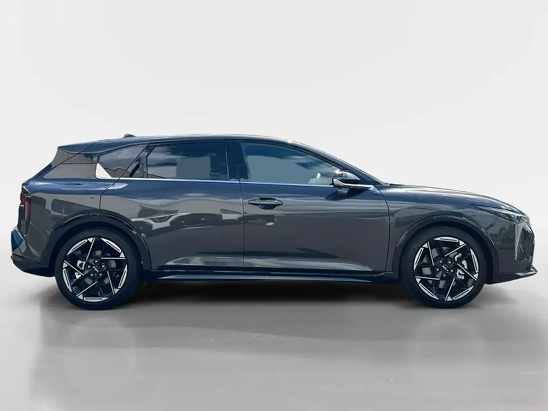 Kia K4 - Thumbnail 6