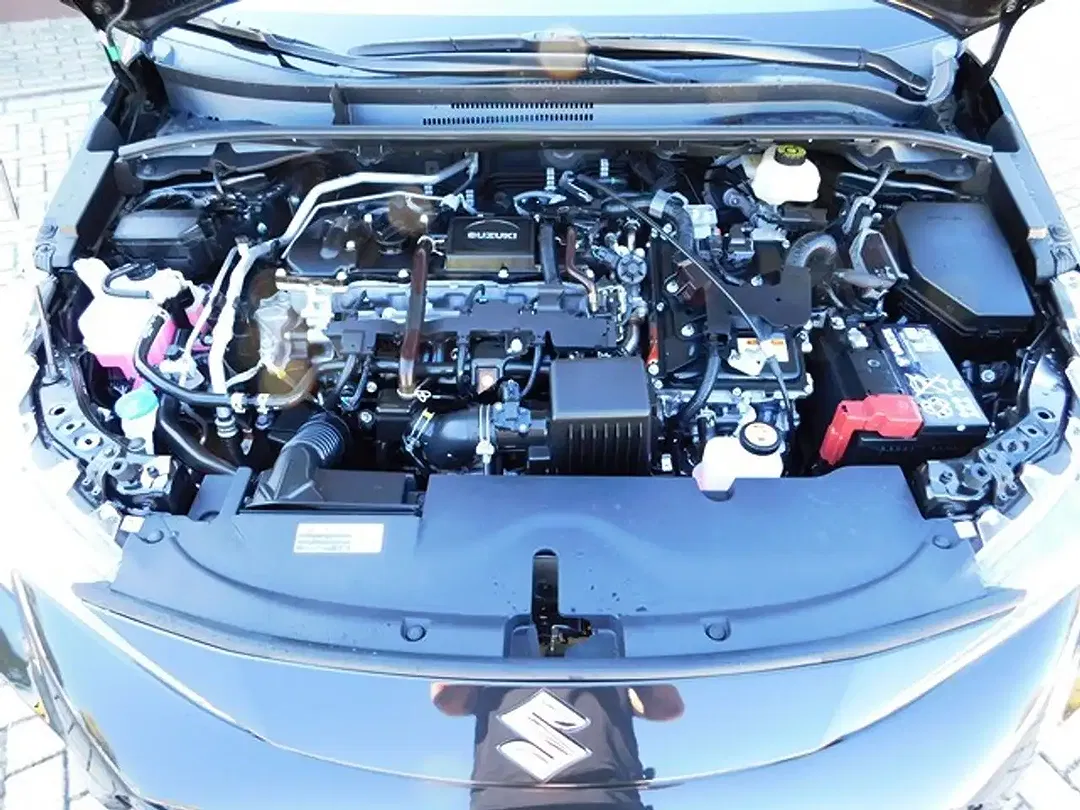 Suzuki Swace - Thumbnail 14