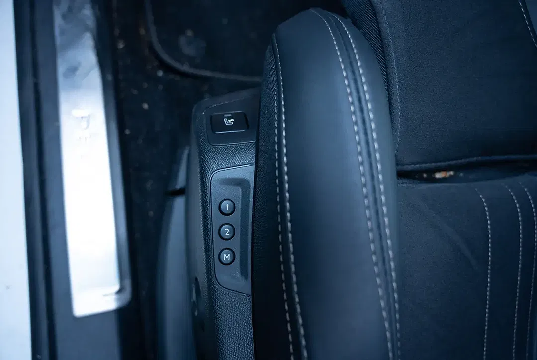 Peugeot 3008 - Thumbnail 8