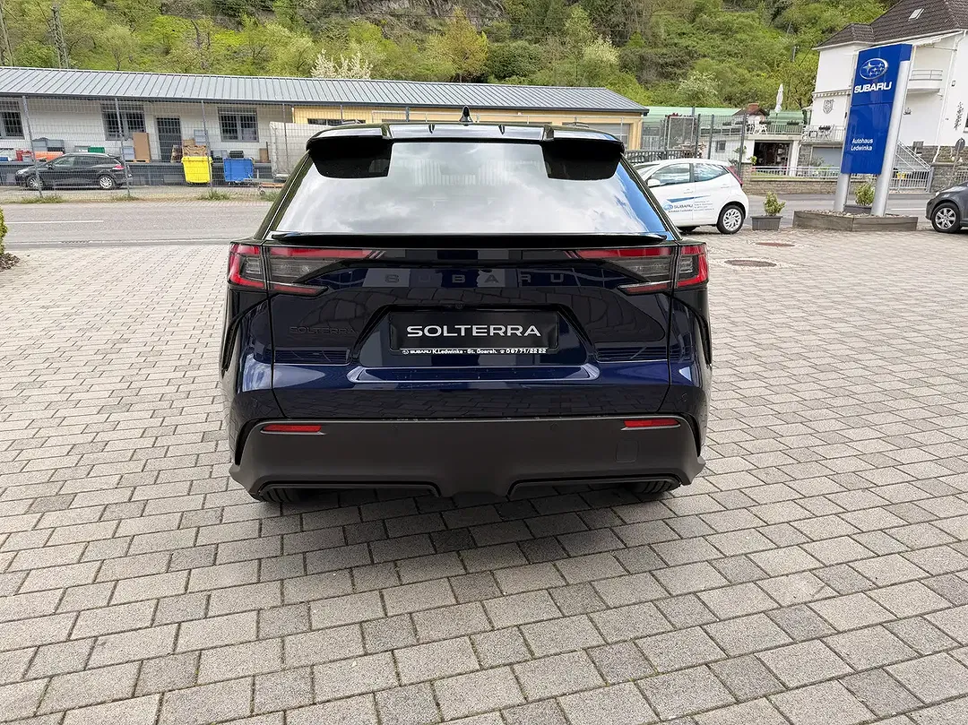 Subaru Solterra - Thumbnail 9