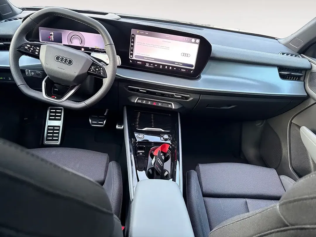 Audi Q3 - Thumbnail 11