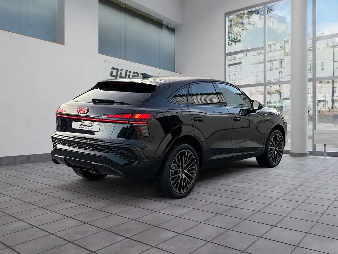 Audi Q3 - Thumbnail 6