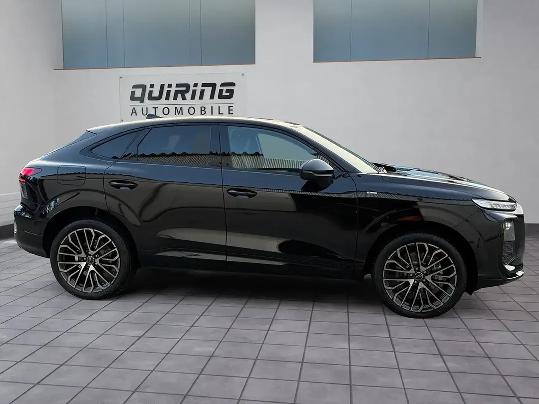 Audi Q3 - Thumbnail 8