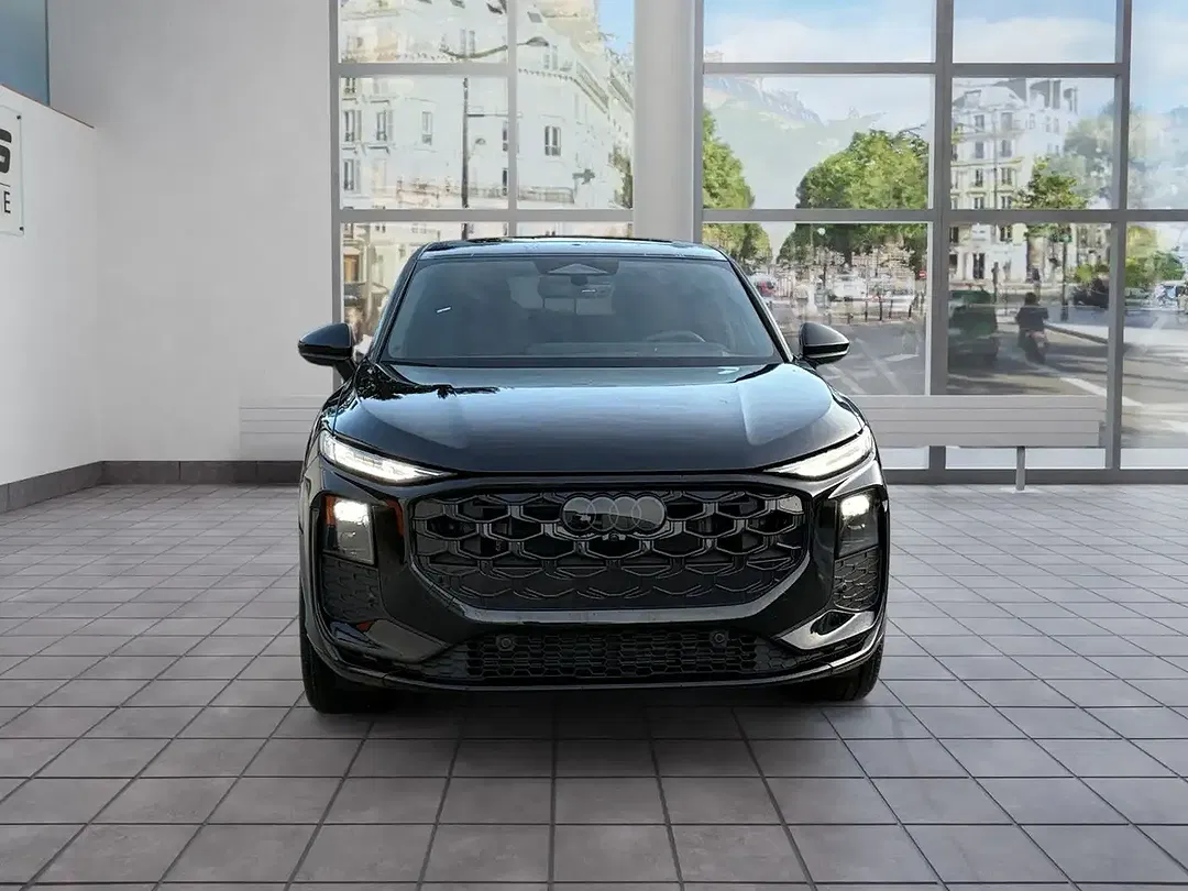 Audi Q3 - Thumbnail 9
