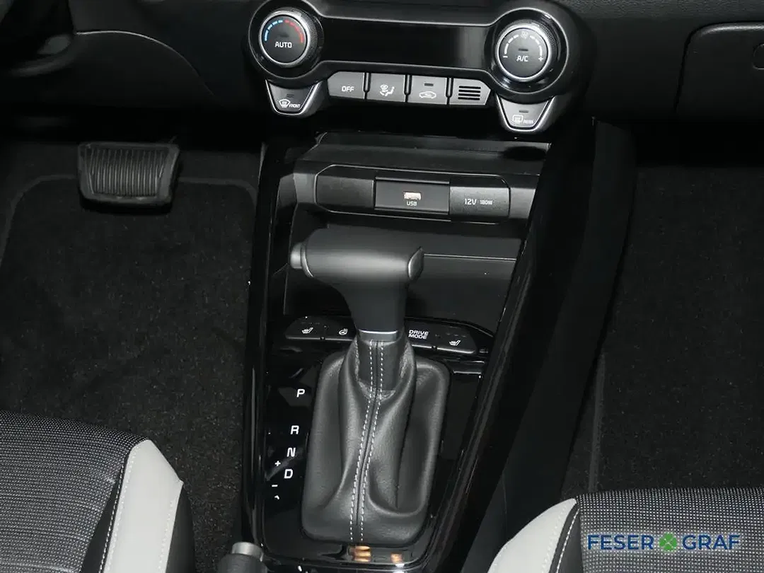 Kia Stonic - Thumbnail 8