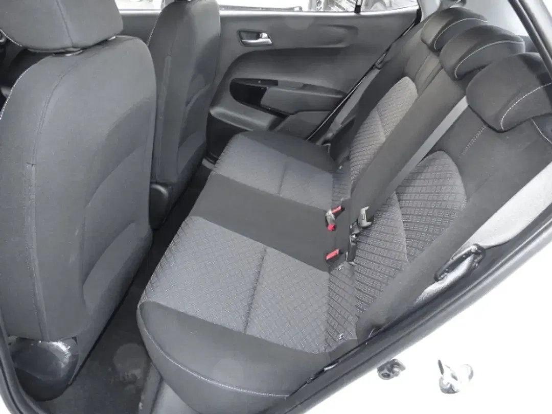 Kia Picanto - Thumbnail 15