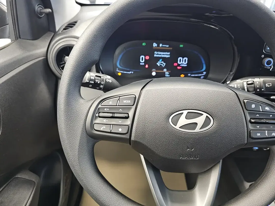 Hyundai i10 - Thumbnail 15