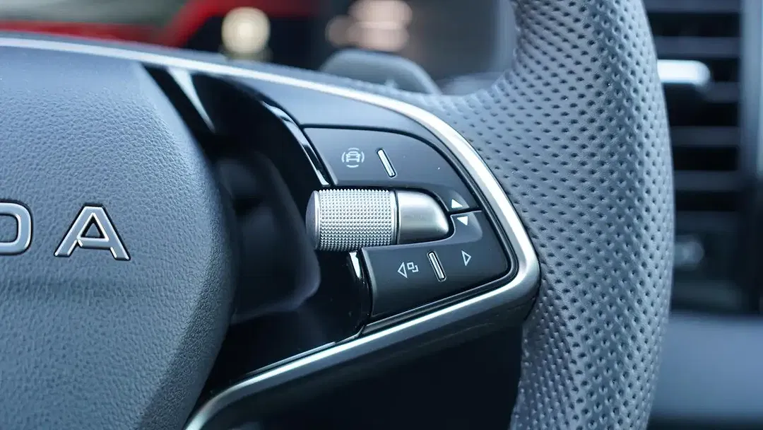 Skoda Karoq - Thumbnail 9