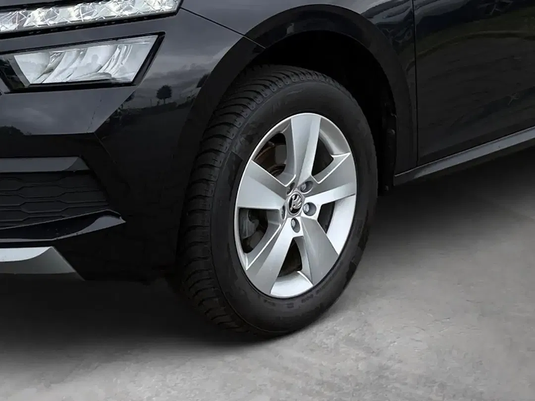 Skoda Kamiq - Thumbnail 8