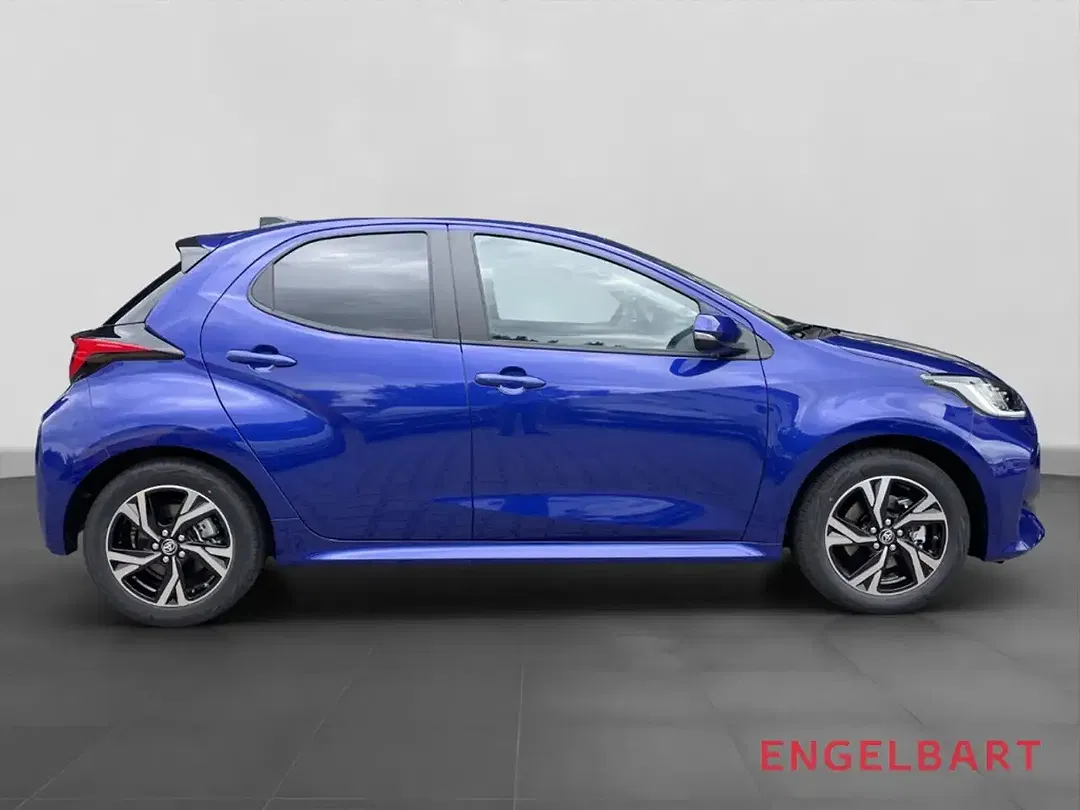 Toyota Yaris - Thumbnail 4