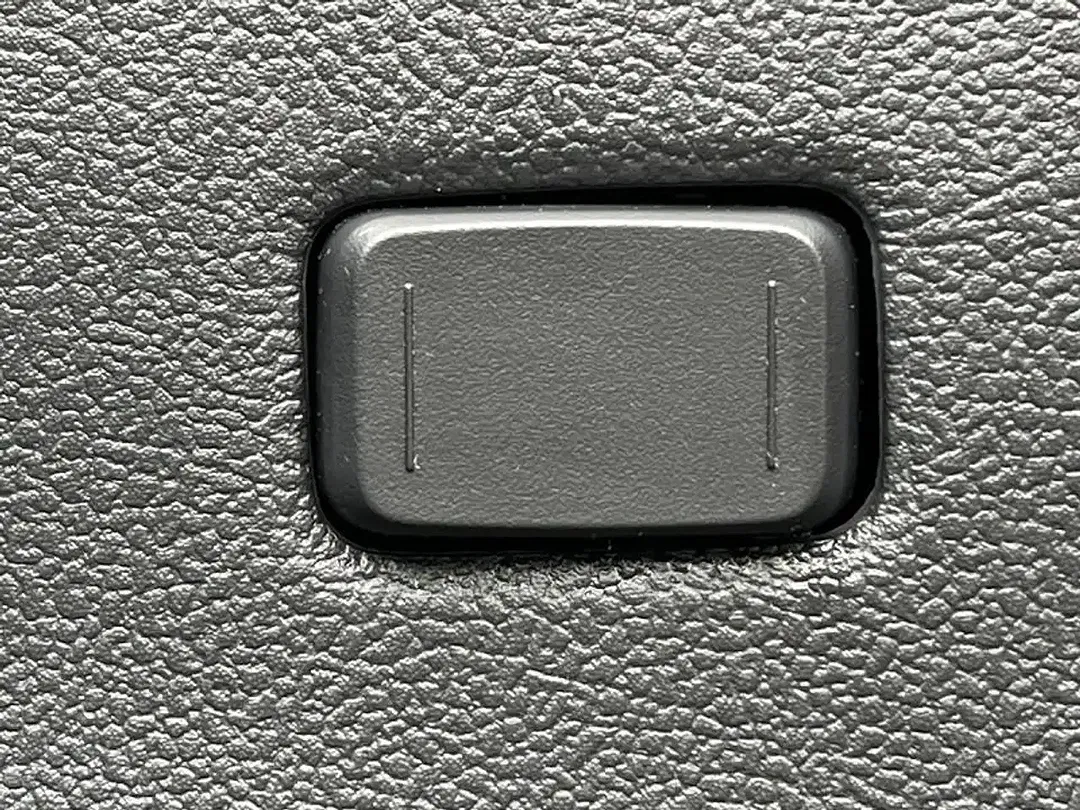 Toyota Corolla - Thumbnail 7