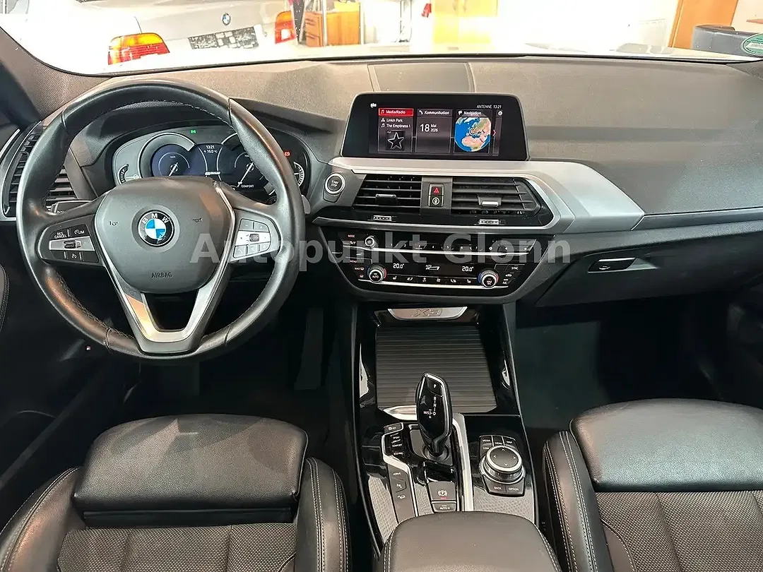 BMW X3 - Thumbnail 10